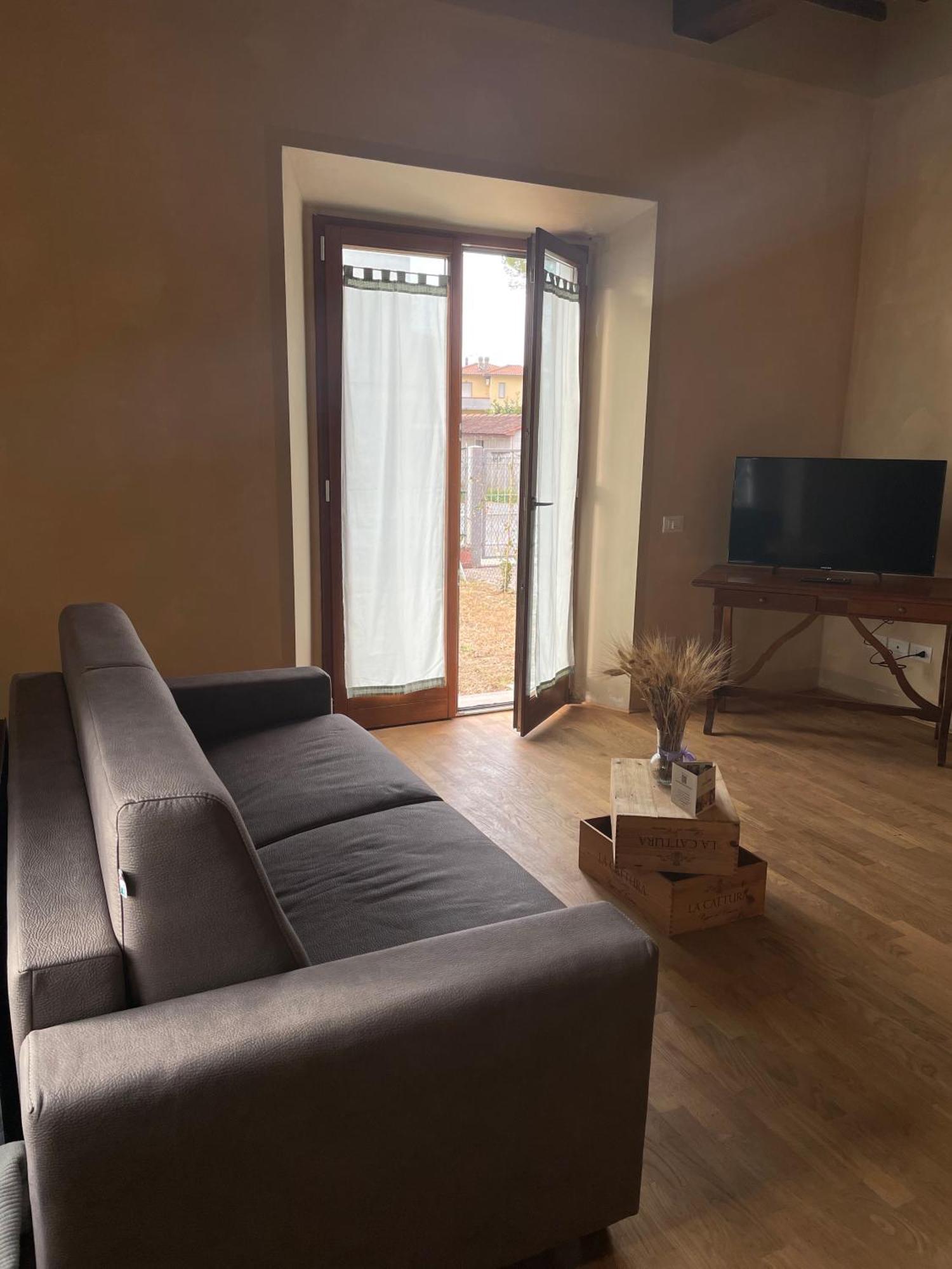 Casa Vacanze Le Due Torri Vada Exteriér fotografie